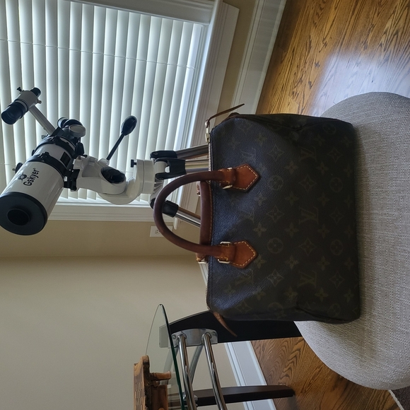 Authentic Louis Vuitton Speedy 25 Monogram Canvas Vintage Handbag. - Picture 1 of 11